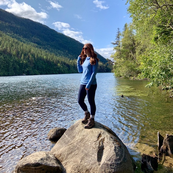 Meet your Posher, Sarah - Picture 1 of 1